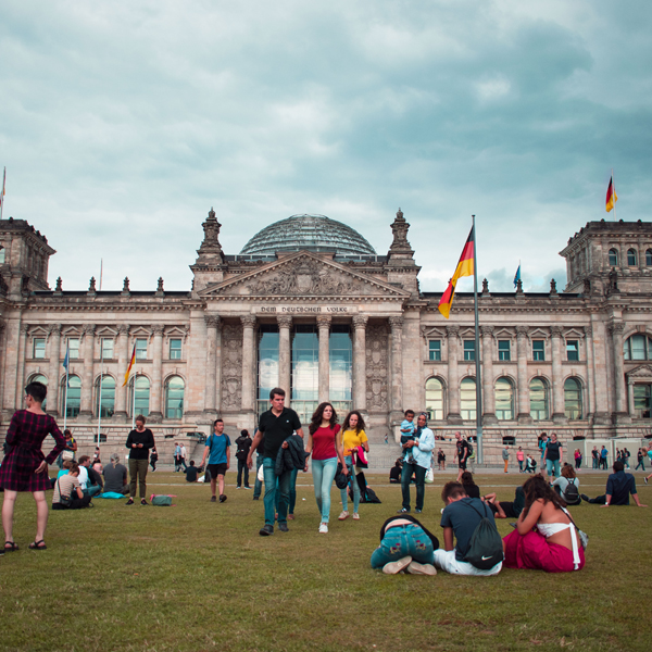 中盛商務(wù)服務(wù)有限公司